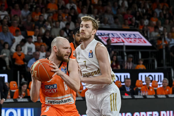 发了团队士 发了团队士