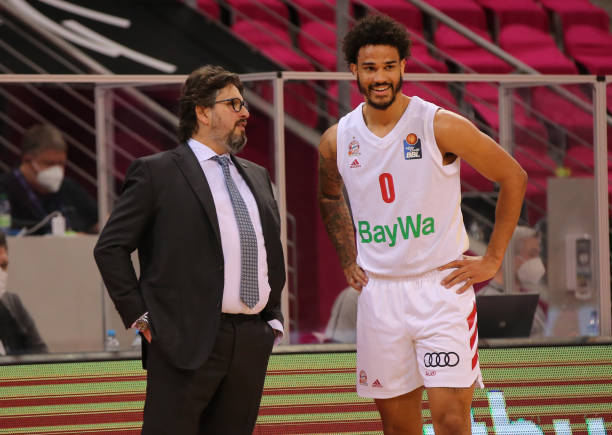 多队争抢 多队争抢