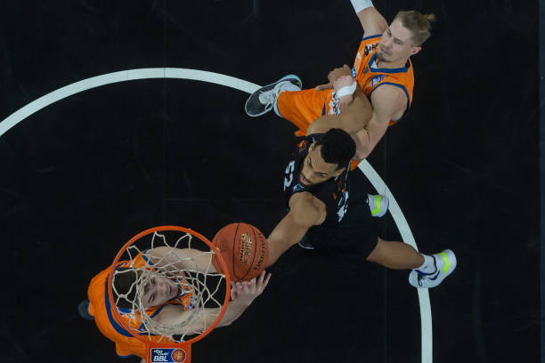 引擎上有更 引擎上有更