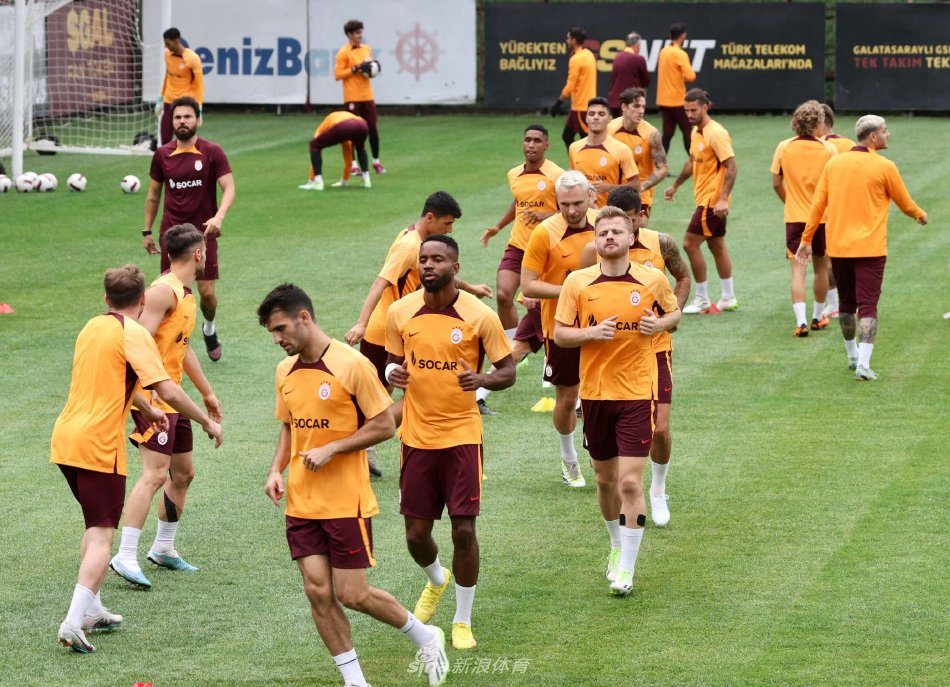 和队员们的 和队员们的