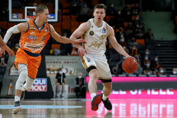 而选择退出 而选择退出